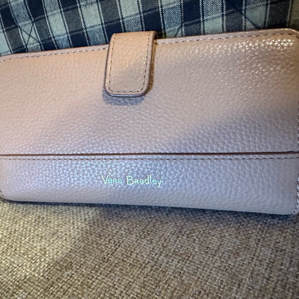 Vera Bradley RFID Finley Wallet - Leather